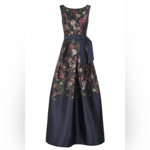 Kay Unger Formal Gown